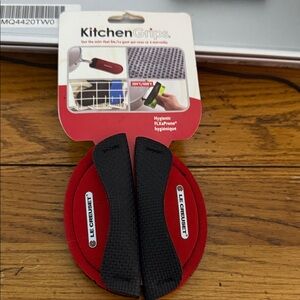 Le Creuset Red and Black Kitchen Grips